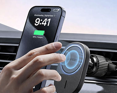 UGREEN Magsafe Car Mount Charger
